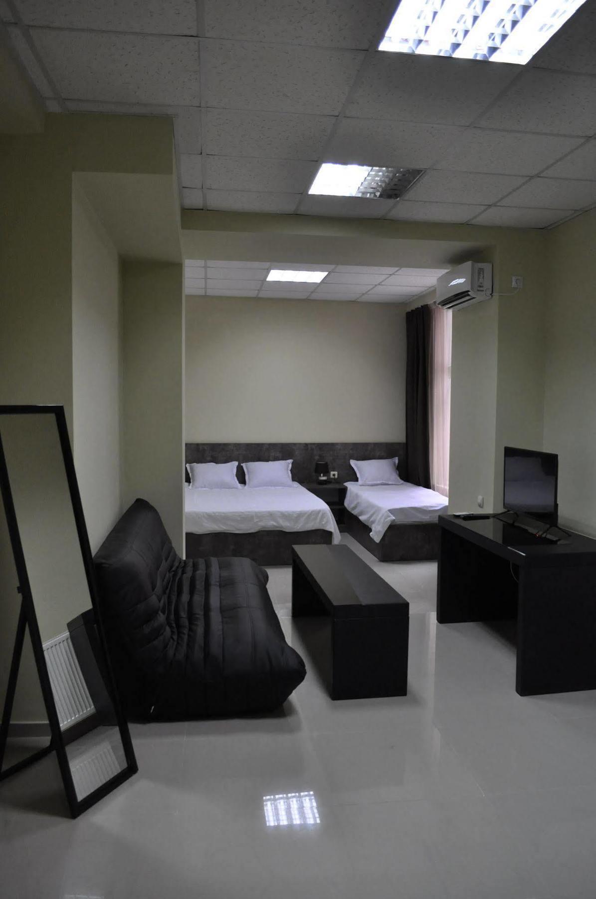 Tiflis Avlabari Hotel Екстер'єр фото